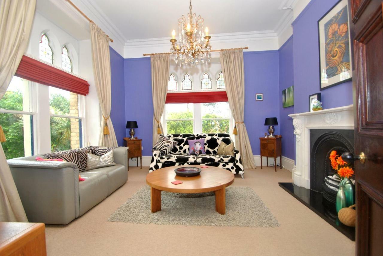 Westwell Hall อิลฟราคูมบ์ ภายนอก รูปภาพ